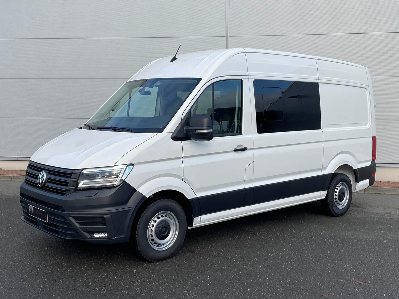 Volkswagen Crafter MIXTO 35 L3H3 Autom NAV SITZH ACC 5SITZE - Transport de personnes: photos 1 Volkswagen Crafter MIXTO 35 L3H3 Autom NAV SITZH ACC 5SITZE - Transport de personnes: photos 1