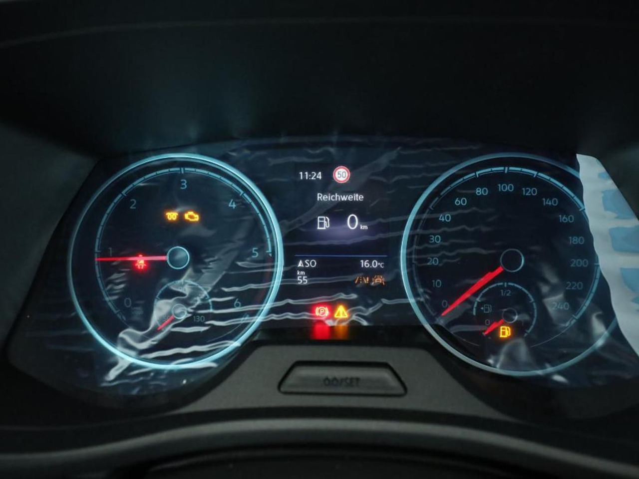 Volkswagen T6.1 Transporter Kombi KR LED STANDHZ ACC NAVI - Voiture break: photos 3 Volkswagen T6.1 Transporter Kombi KR LED STANDHZ ACC NAVI - Voiture break: photos 3