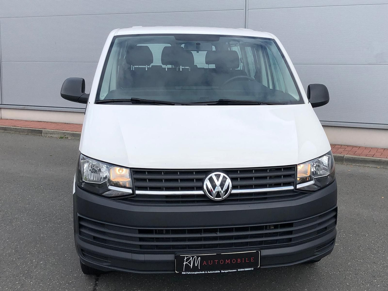 Volkswagen T6 Transporter 2.0 TDI Kombi lang 9-SITZE TEMP - Minibus, Transport de personnes: photos 3 Volkswagen T6 Transporter 2.0 TDI Kombi lang 9-SITZE TEMP - Minibus, Transport de personnes: photos 3
