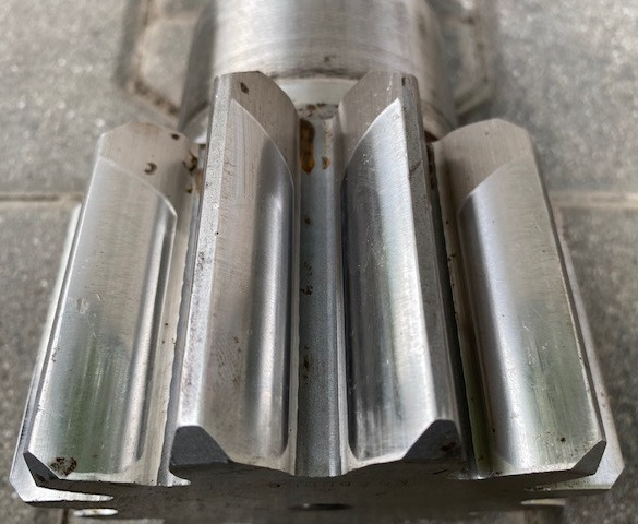 Moteur de rotation pour Pelle Liebherr Abtriebswelle ID-Nr.90009253 – ID-Nr.12544497. SAT250/278, SAT250/287, SAT250A300. #AB.90009253#: photos 6
