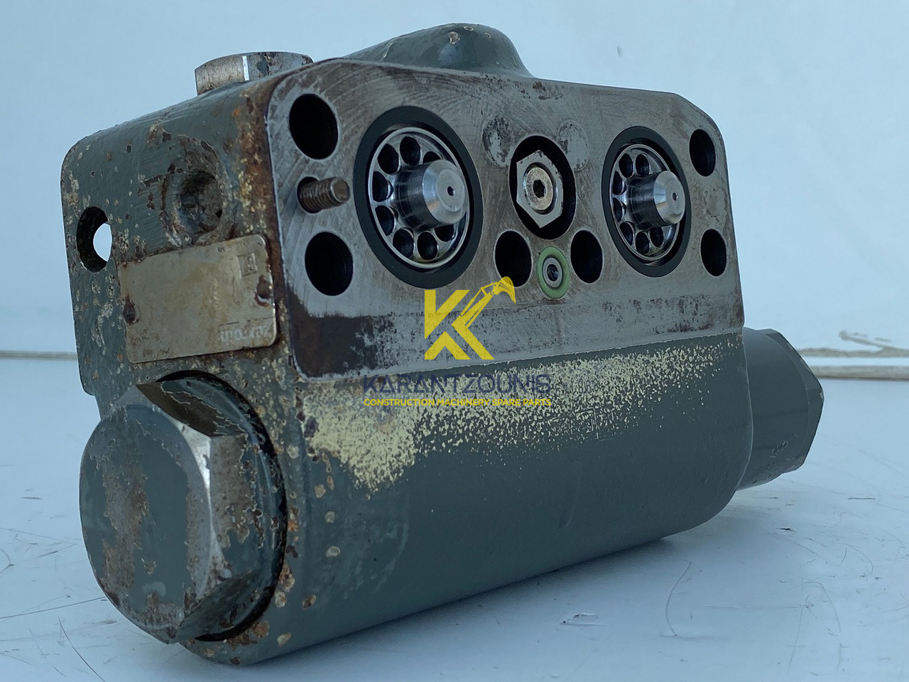 Liebherr Bremsventil ID-Nr.10471957. LOS914, LOS924, R902, R904, R912, R914, R922, R924, R924 COMP, R924 COMPA. #STM20.05## - Moteur de translation pour Pelle sur chenille: photos 1 Liebherr Bremsventil ID-Nr.10471957. LOS914, LOS924, R902, R904, R912, R914, R922, R924, R924 COMP, R924 COMPA. #STM20.05## - Moteur de translation pour Pelle sur chenille: photos 1