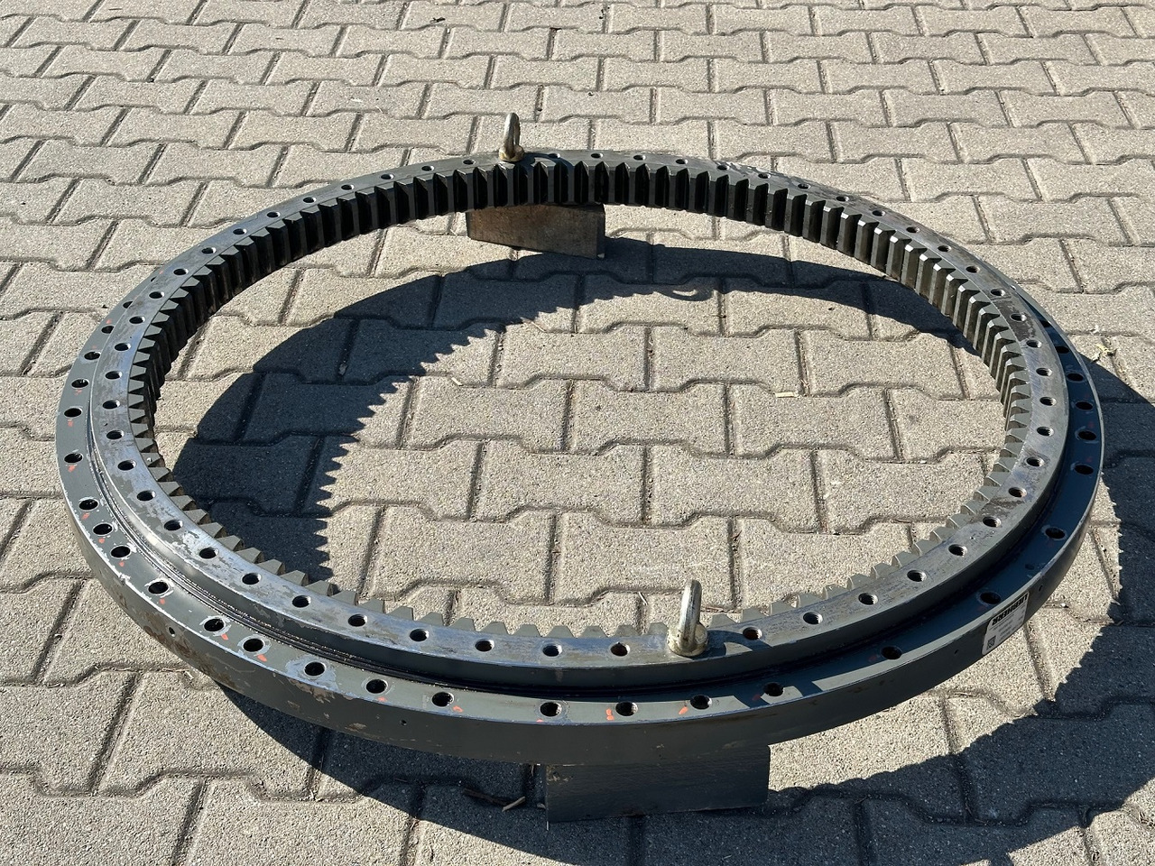 Liebherr Drehkranz - Kugeldrehverbindung Typ:KUD34VJ009-000. ID-Nr.90213287. R914RAIL,R914COMP,R914K-S,R914K-STD,R918LC,R918NLC,R918XLC,R920K-LC,R920K-NLC. #90213287.21155# - Couronne d'orientation pour Engins de chantier: photos 3 Liebherr Drehkranz - Kugeldrehverbindung Typ:KUD34VJ009-000. ID-Nr.90213287. R914RAIL,R914COMP,R914K-S,R914K-STD,R918LC,R918NLC,R918XLC,R920K-LC,R920K-NLC. #90213287.21155# - Couronne d'orientation pour Engins de chantier: photos 3