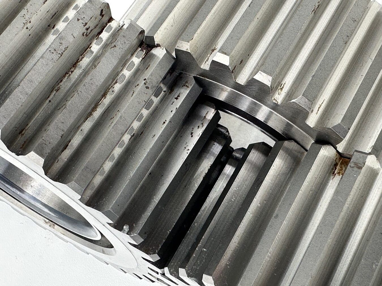 Liebherr Planetenrad ID-Nr.9443844 - ID-Nr.944384403. FAT450 - FAT450P004. LH60, LH80, ER944, LOS944, LOS954, R944, R954. #944384503.15.11# - Moteur de translation pour Engins de chantier: photos 5 Liebherr Planetenrad ID-Nr.9443844 - ID-Nr.944384403. FAT450 - FAT450P004. LH60, LH80, ER944, LOS944, LOS954, R944, R954. #944384503.15.11# - Moteur de translation pour Engins de chantier: photos 5
