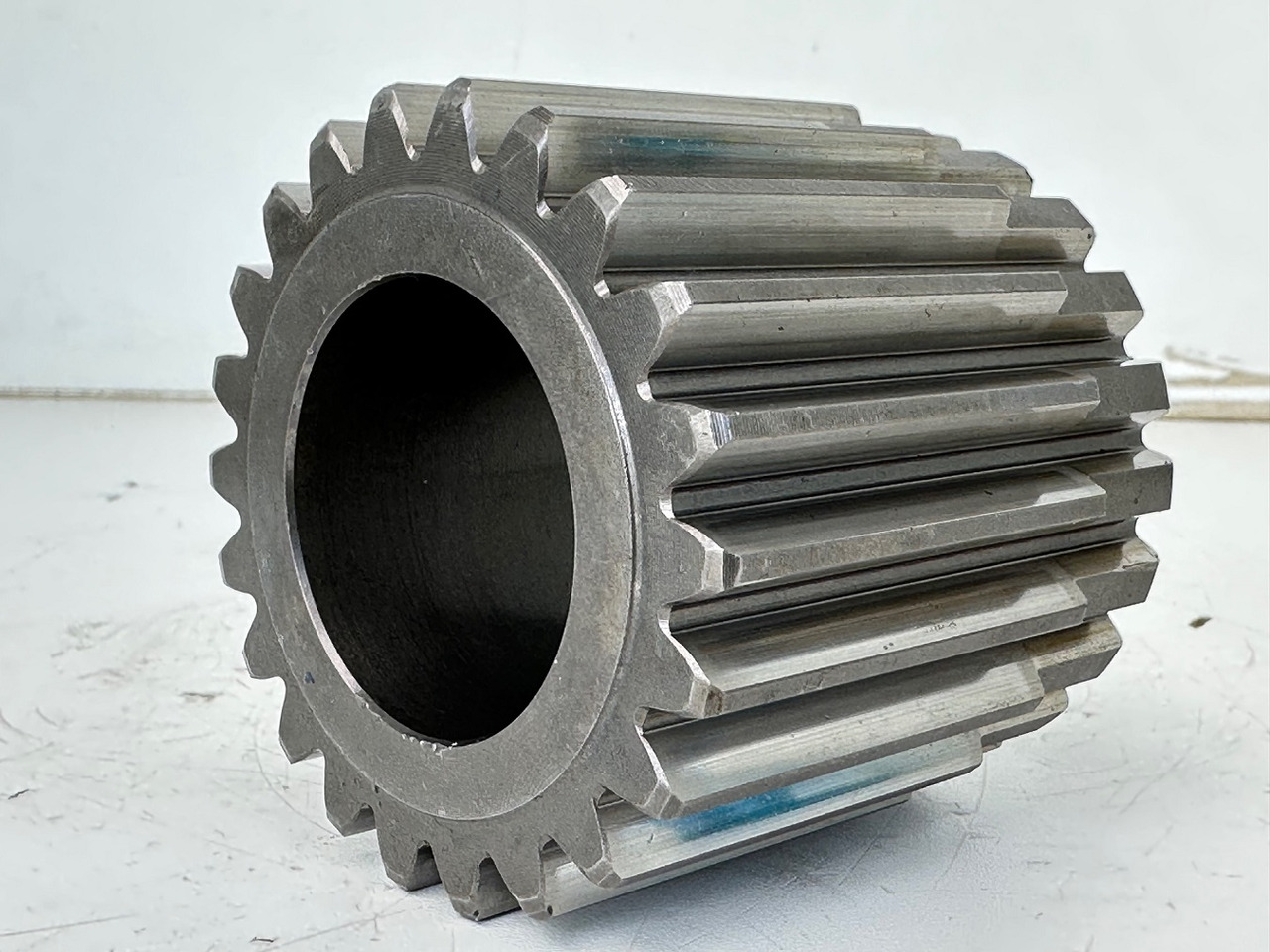 Liebherr Sonnenrad ID-Nr.9442837. FAT350 - FAT350P022 - FAT350P032 - FAT350P059 - FAT350P062 - FAT350P068 - FAT350P079. LH22, LOS103, ER912, LOS914, LOS924 COMP, R313, R317, R900, R902, R904, R912, - Moteur de translation pour Pelle sur chenille: photos 5 Liebherr Sonnenrad ID-Nr.9442837. FAT350 - FAT350P022 - FAT350P032 - FAT350P059 - FAT350P062 - FAT350P068 - FAT350P079. LH22, LOS103, ER912, LOS914, LOS924 COMP, R313, R317, R900, R902, R904, R912, - Moteur de translation pour Pelle sur chenille: photos 5
