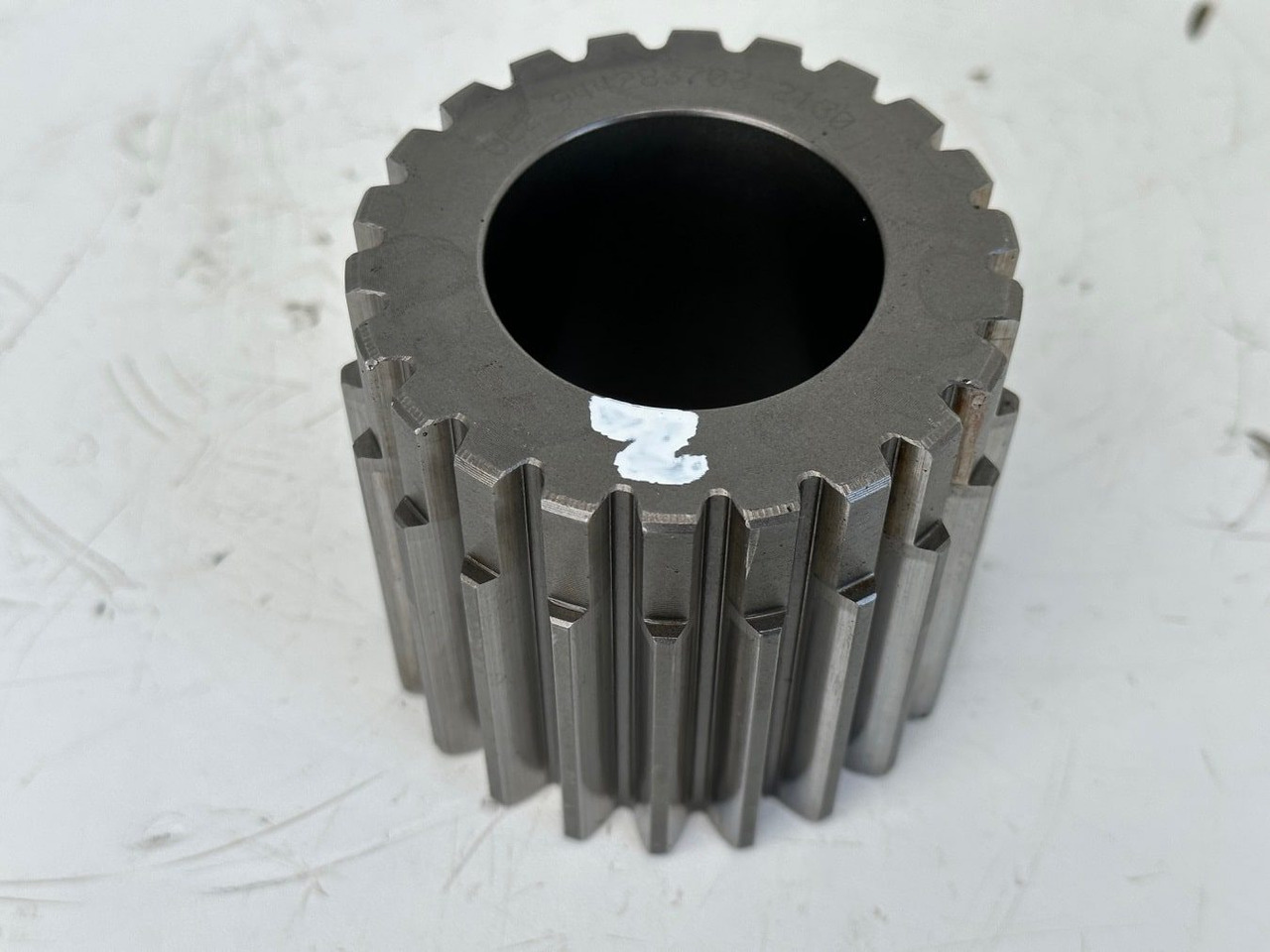 Liebherr Sonnenrad ID-Nr.9442837. FAT350 - FAT350P022 - FAT350P032 - FAT350P059 - FAT350P062 - FAT350P068 - FAT350P079. LH22, LOS103, ER912, LOS914, LOS924 COMP, R313, R317, R900, R902, R904, R912, - Moteur de translation pour Pelle sur chenille: photos 1 Liebherr Sonnenrad ID-Nr.9442837. FAT350 - FAT350P022 - FAT350P032 - FAT350P059 - FAT350P062 - FAT350P068 - FAT350P079. LH22, LOS103, ER912, LOS914, LOS924 COMP, R313, R317, R900, R902, R904, R912, - Moteur de translation pour Pelle sur chenille: photos 1