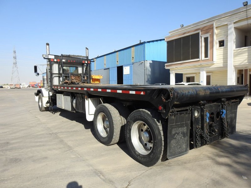 Kenworth * C500 * Bed / winch Truck * 6x4 Oil Field Truck * - Camion plateau: photos 5 Kenworth * C500 * Bed / winch Truck * 6x4 Oil Field Truck * - Camion plateau: photos 5