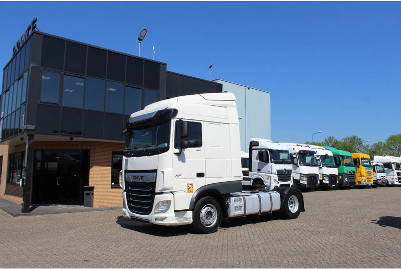 DAF XF 106.480 * RETARDER * 2 TANK * 2 BED * - Tracteur routier: photos 1 DAF XF 106.480 * RETARDER * 2 TANK * 2 BED * - Tracteur routier: photos 1