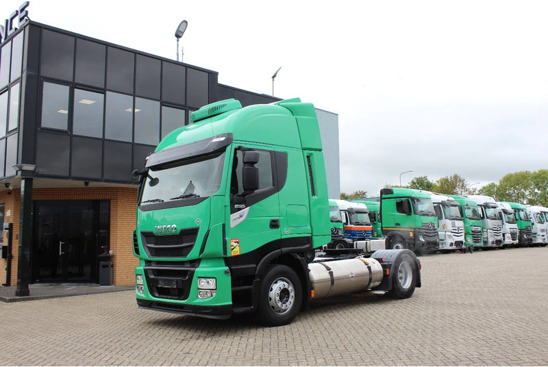 Iveco Stralis 460 * RETARDER * LNG * 4X2 * - Tracteur routier: photos 1 Iveco Stralis 460 * RETARDER * LNG * 4X2 * - Tracteur routier: photos 1