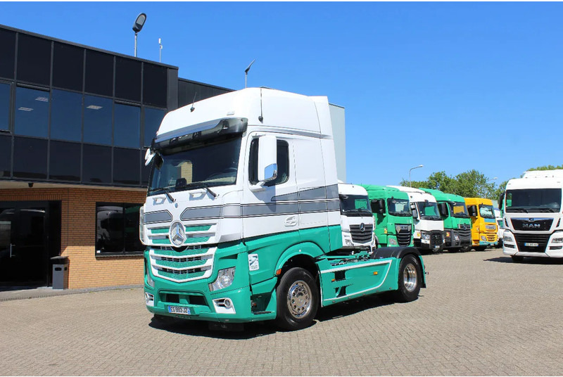 Mercedes-Benz Actros 1845 * EURO6 * 4X2 * 2 TANK * CHASSIS NOT 2018 * - Tracteur routier: photos 1 Mercedes-Benz Actros 1845 * EURO6 * 4X2 * 2 TANK * CHASSIS NOT 2018 * - Tracteur routier: photos 1