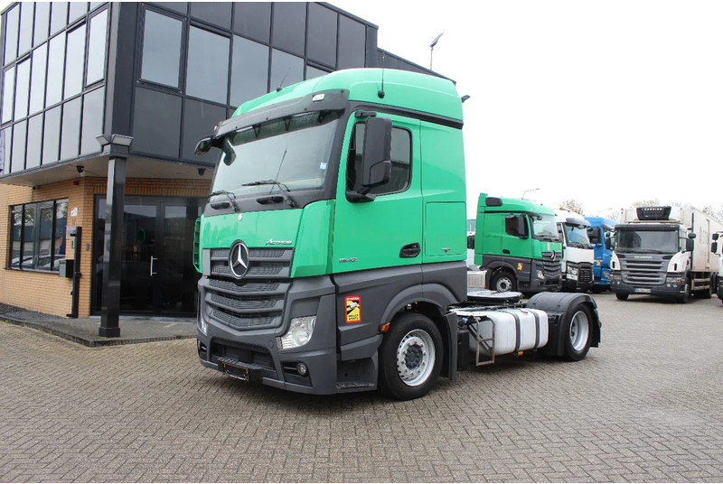 Mercedes-Benz Actros 1942 * 4x2 * 2 TANK * MEGA * - Tracteur routier: photos 1 Mercedes-Benz Actros 1942 * 4x2 * 2 TANK * MEGA * - Tracteur routier: photos 1