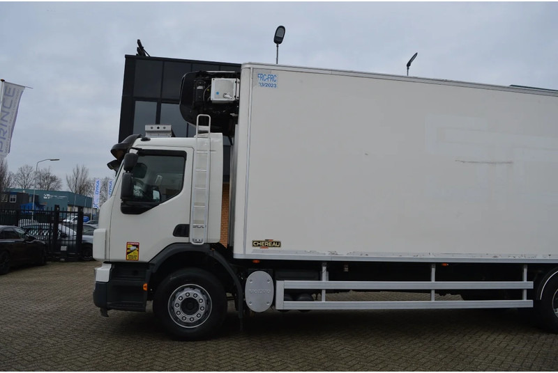 Volvo * EURO5 * CARRIER SUPRA 950MT * 4X2 * - Camion frigorifique: photos 2 Volvo * EURO5 * CARRIER SUPRA 950MT * 4X2 * - Camion frigorifique: photos 2