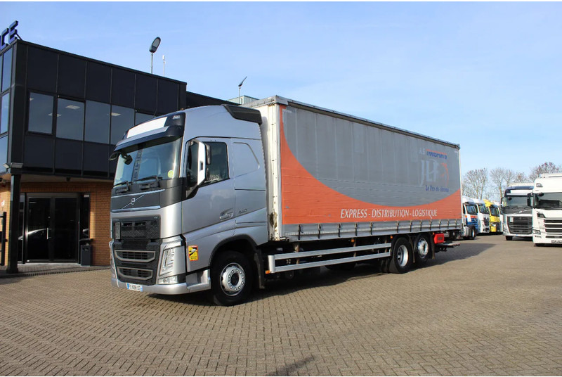 Volvo FH 460 * EUR6 * 6X2 * LIFT * - Camion à rideaux coulissants: photos 2 Volvo FH 460 * EUR6 * 6X2 * LIFT * - Camion à rideaux coulissants: photos 2