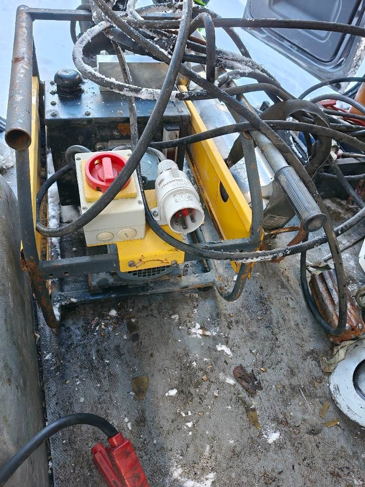 Matériel de chantier Darda C12: photos 1