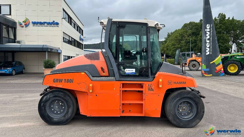 Hamm GRW 180i-10 - Compacteur à pneus: photos 1 Hamm GRW 180i-10 - Compacteur à pneus: photos 1