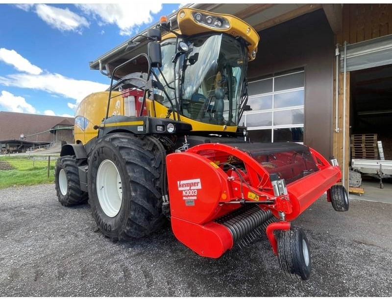 New Holland FR 700  - Ensileuse: photos 1 New Holland FR 700  - Ensileuse: photos 1