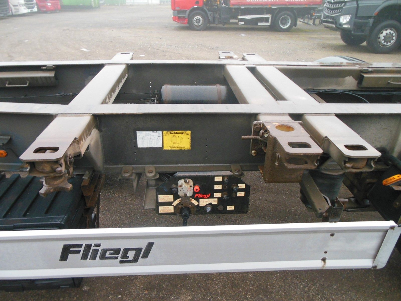 Semi-remorque porte-conteneur/ Caisse mobile Fliegl SDS 380 GOOSENECK, BPW: photos 7 Semi-remorque porte-conteneur/ Caisse mobile Fliegl SDS 380 GOOSENECK, BPW: photos 7