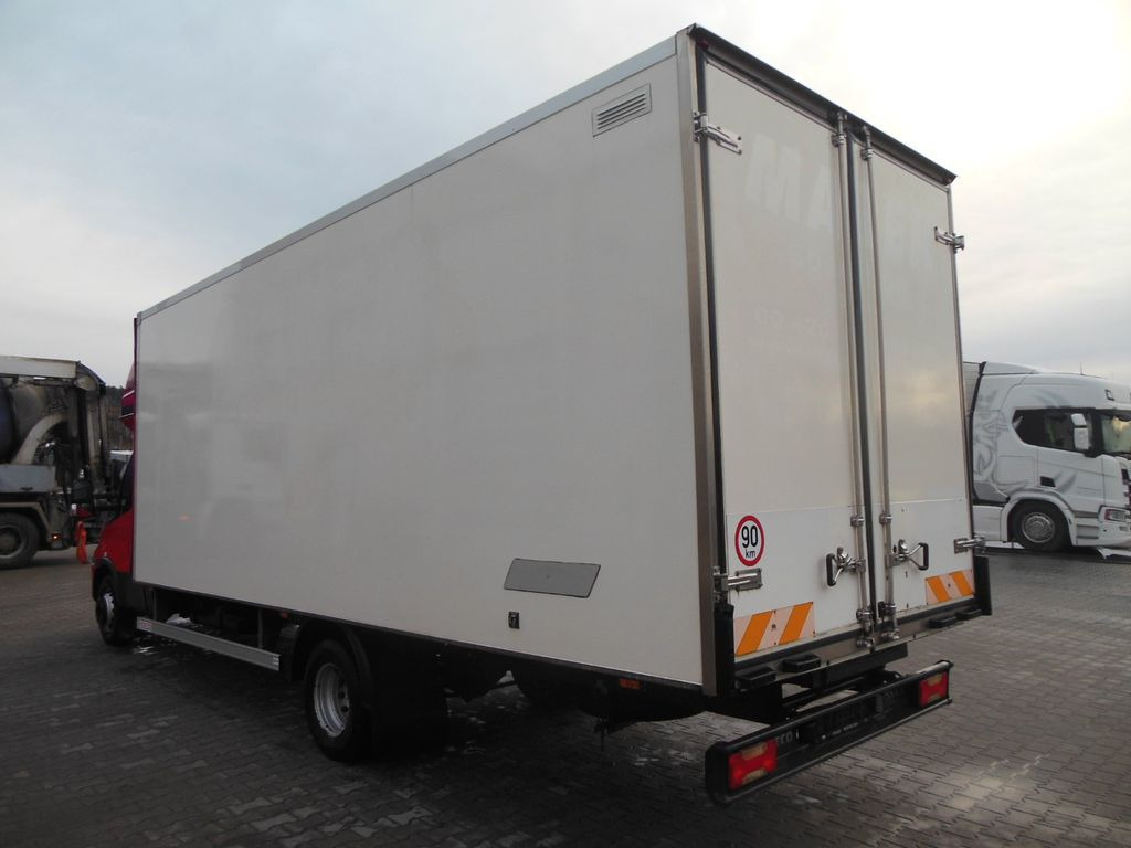 Iveco DAILY 60C15 - Fourgon grand volume: photos 4 Iveco DAILY 60C15 - Fourgon grand volume: photos 4