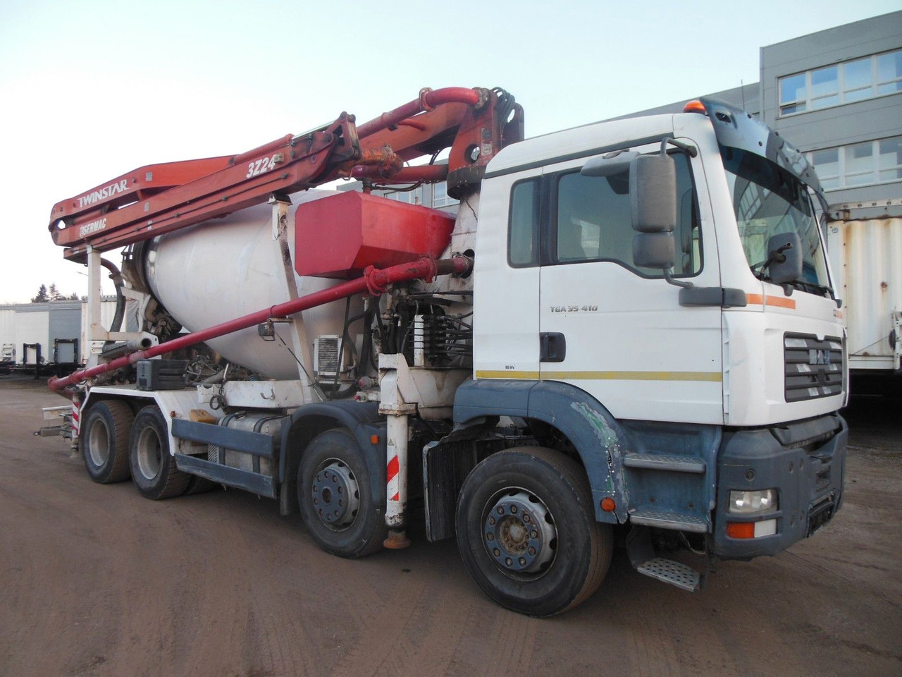 MAN TGA 35.410, 8X4, MIX + PUMPE 24M - Camion pompe: photos 2 MAN TGA 35.410, 8X4, MIX + PUMPE 24M - Camion pompe: photos 2