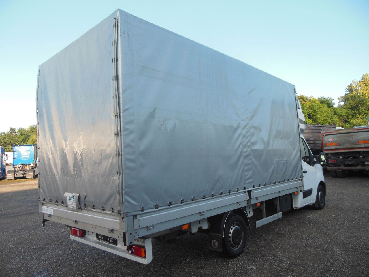 Renault MASTER 2.3 DCI, 10 PALETTEN, LUFT FEDERUNG - Utilitaire plateau baché: photos 3 Renault MASTER 2.3 DCI, 10 PALETTEN, LUFT FEDERUNG - Utilitaire plateau baché: photos 3