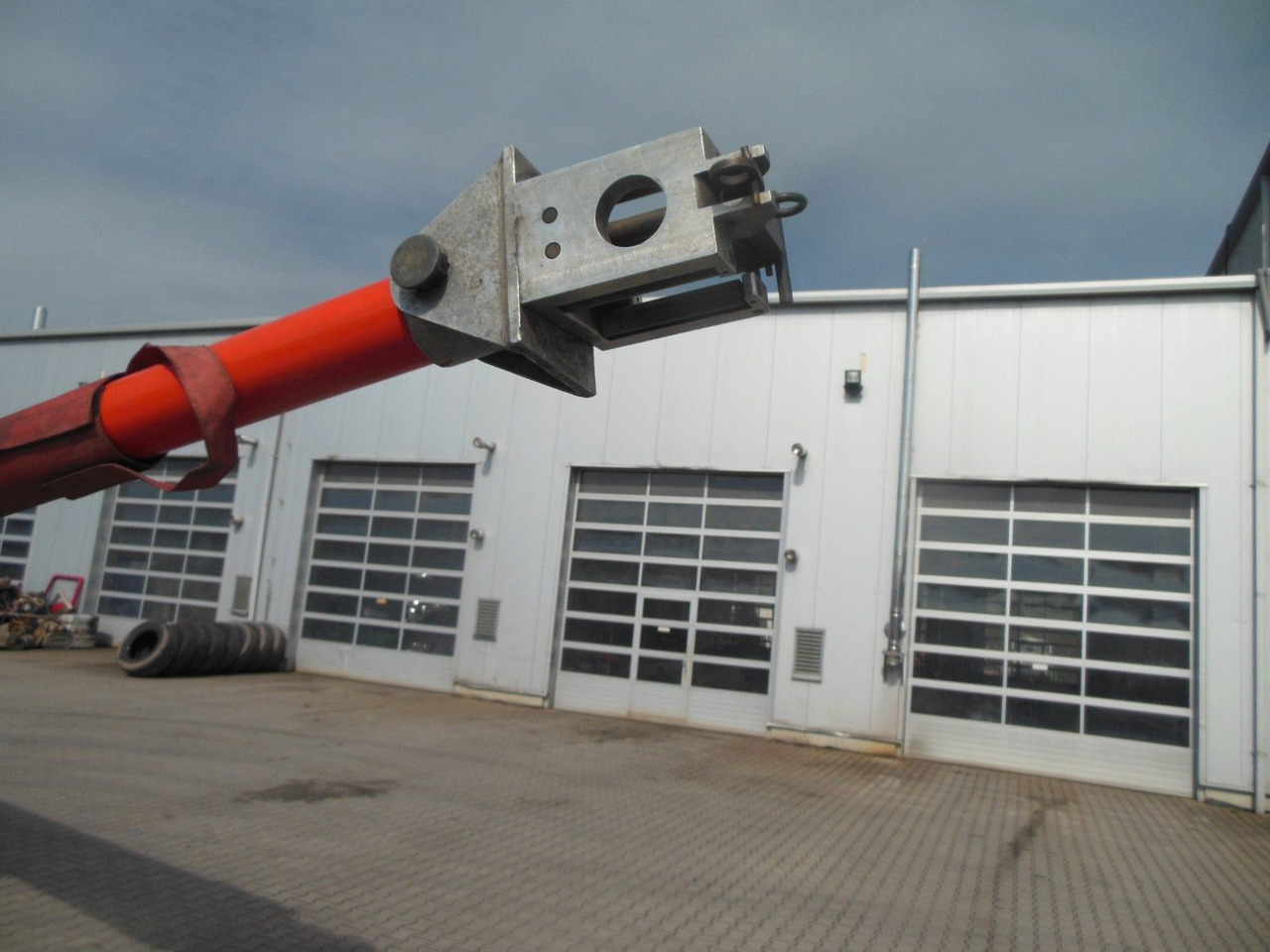 Camion avec nacelle Renault MIDLUM 220.14,4X4,HUBARBEITBÜHNE 16,5M, ISOLIERT: photos 11