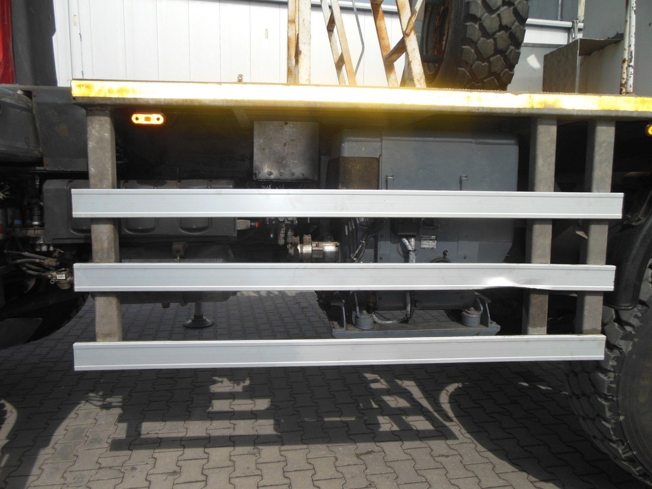 Camion avec nacelle Renault MIDLUM 220.14,4X4,HUBARBEITBÜHNE 16,5M, ISOLIERT: photos 19