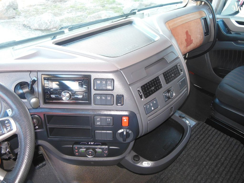 DAF XF106.480 SSC, LIMITED EDITION, STANDKLIMA, TOP! - crédit-bail DAF XF106.480 SSC, LIMITED EDITION, STANDKLIMA, TOP!: photos 20 DAF XF106.480 SSC, LIMITED EDITION, STANDKLIMA, TOP! - crédit-bail DAF XF106.480 SSC, LIMITED EDITION, STANDKLIMA, TOP!: photos 20