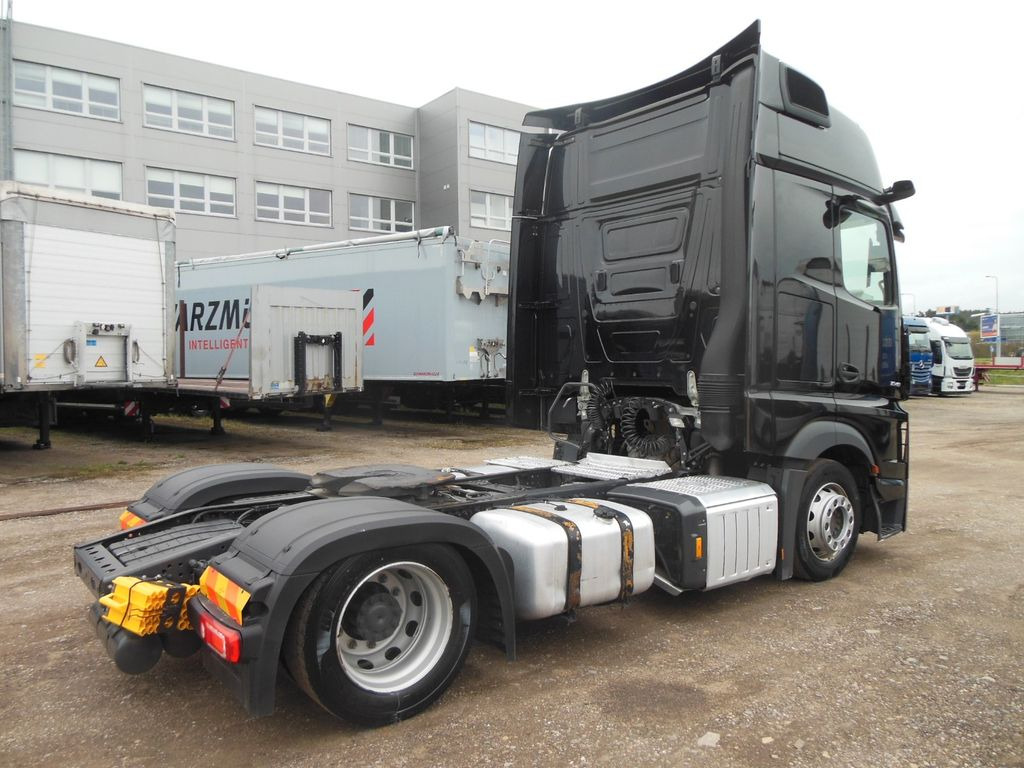 Mercedes-Benz 1848 ACTROS, LOWDECK, GIGA SPACE, STANDKLIMA Mercedes-Benz 1848 ACTROS, LOWDECK, GIGA SPACE, STANDKLIMA - Tracteur routier: photos 3 Mercedes-Benz 1848 ACTROS, LOWDECK, GIGA SPACE, STANDKLIMA Mercedes-Benz 1848 ACTROS, LOWDECK, GIGA SPACE, STANDKLIMA - Tracteur routier: photos 3