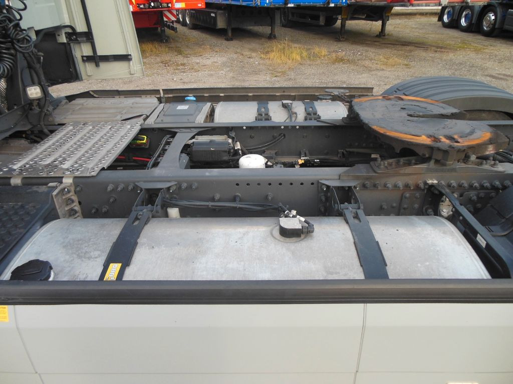 Volvo FH 13/460 TURBO COMPOUND,I-SAVE,I-PARK COOL,TOP - Tracteur routier: photos 5 Volvo FH 13/460 TURBO COMPOUND,I-SAVE,I-PARK COOL,TOP - Tracteur routier: photos 5