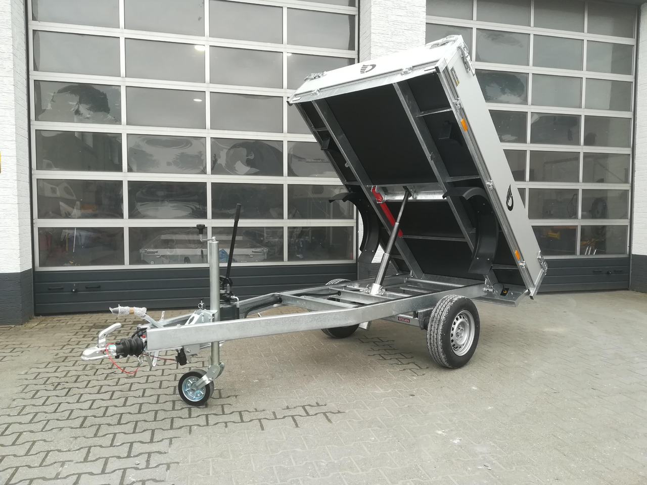 Cheval Liberte Debon Kipper PW 0 ECO 1500 250x155x30cm 1500kg Modell 2024 - Remorque benne: photos 1 Cheval Liberte Debon Kipper PW 0 ECO 1500 250x155x30cm 1500kg Modell 2024 - Remorque benne: photos 1