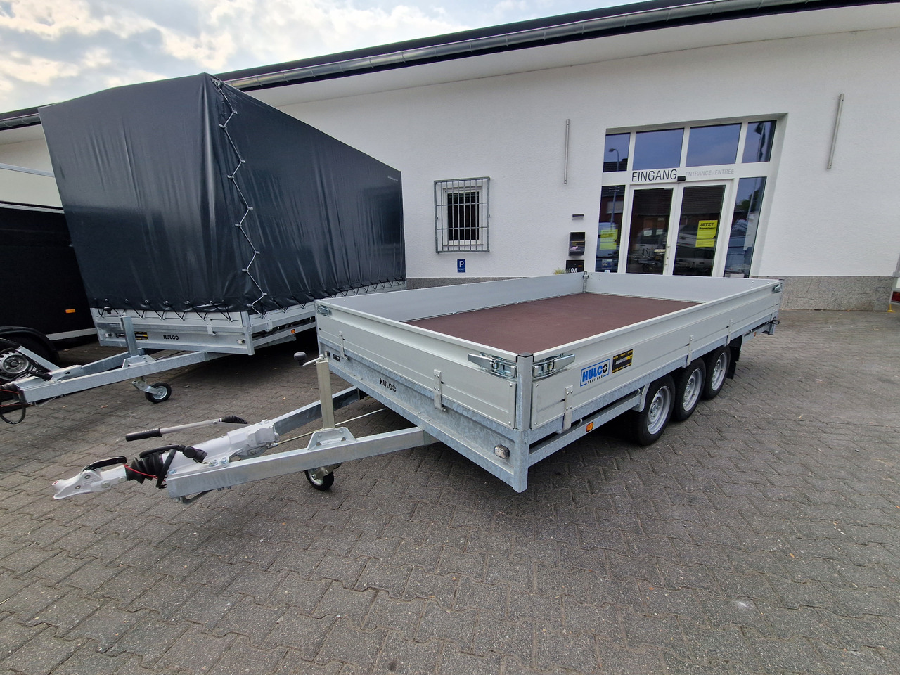 MEDAX - 3 3500 405x223x30cm Tridem 12" niedrig Fahrwerk (XL) 3500kg - Remorque plateau: photos 2 MEDAX - 3 3500 405x223x30cm Tridem 12" niedrig Fahrwerk (XL) 3500kg - Remorque plateau: photos 2