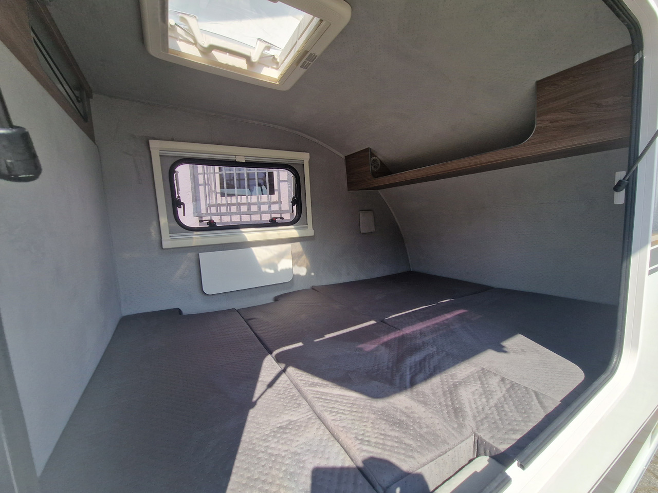 Mini Camper Mini Tommy TMC25 Basic 252x140x121cm 750kg gebremst 100km/H - Remorque voiture: photos 4 Mini Camper Mini Tommy TMC25 Basic 252x140x121cm 750kg gebremst 100km/H - Remorque voiture: photos 4