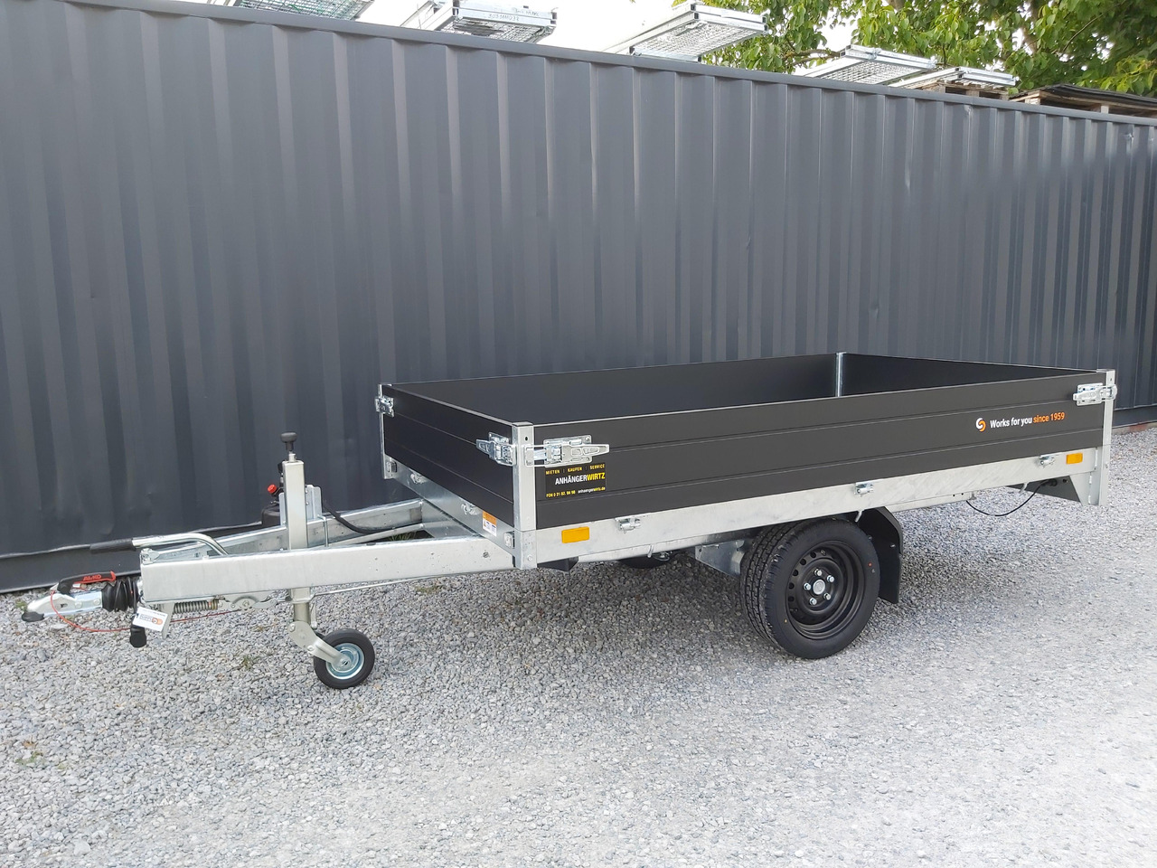 Saris Kipper K1 256 150 1500 1 256x150x30cm black Edition Handpumpe 13" (S) 1500kg Online Aktion - Remorque benne: photos 3 Saris Kipper K1 256 150 1500 1 256x150x30cm black Edition Handpumpe 13" (S) 1500kg Online Aktion - Remorque benne: photos 3