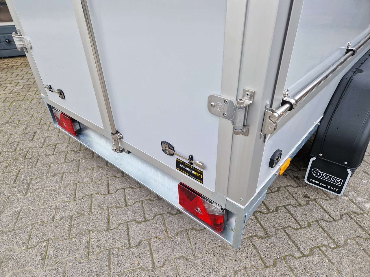 Remorque fourgon Saris Koffer GO 306 154 180 2000 2 306x154x180cm GFK grau Seitenklappe (M) 2000kg Modell 2024: photos 20