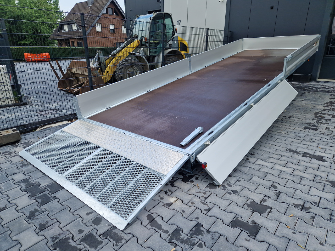 Variant Maschinentransporter 3563 UX Maxi Load 620x210x30cm LED Tridem Parabel black 3500kg - Remorque porte engin: photos 3 Variant Maschinentransporter 3563 UX Maxi Load 620x210x30cm LED Tridem Parabel black 3500kg - Remorque porte engin: photos 3