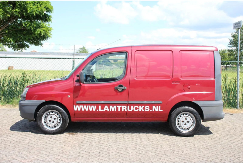 Fiat Doblò Cargo 1.9 JTD SCHUIFDEUR - Fourgon utilitaire: photos 2 Fiat Doblò Cargo 1.9 JTD SCHUIFDEUR - Fourgon utilitaire: photos 2