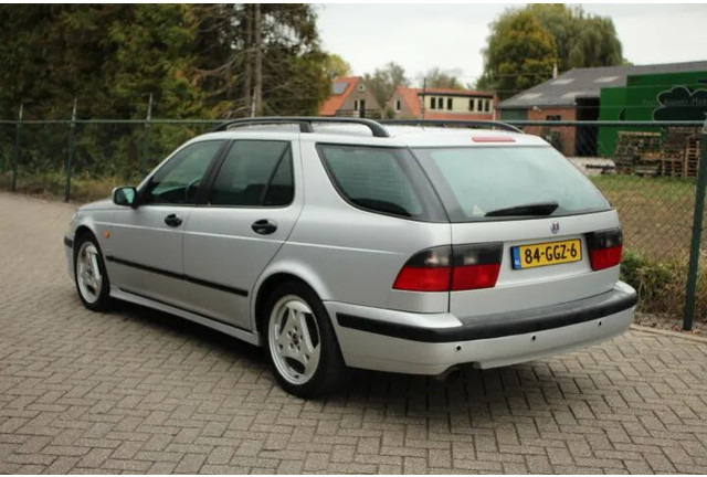 Saab 9-5 Estate 2.3 TURBO S Aero - Voiture: photos 3 Saab 9-5 Estate 2.3 TURBO S Aero - Voiture: photos 3