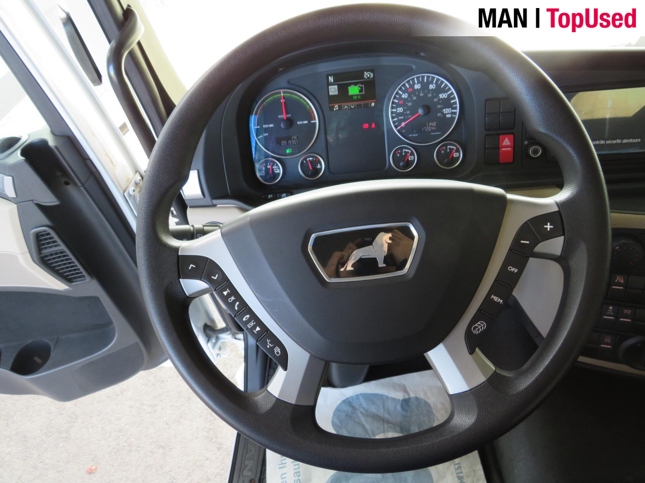 MAN eTGM 26.360 E 6X2-4 LL Kühlkoffer Klima Luftfeder - Camion frigorifique, Camion électrique: photos 5 MAN eTGM 26.360 E 6X2-4 LL Kühlkoffer Klima Luftfeder - Camion frigorifique, Camion électrique: photos 5