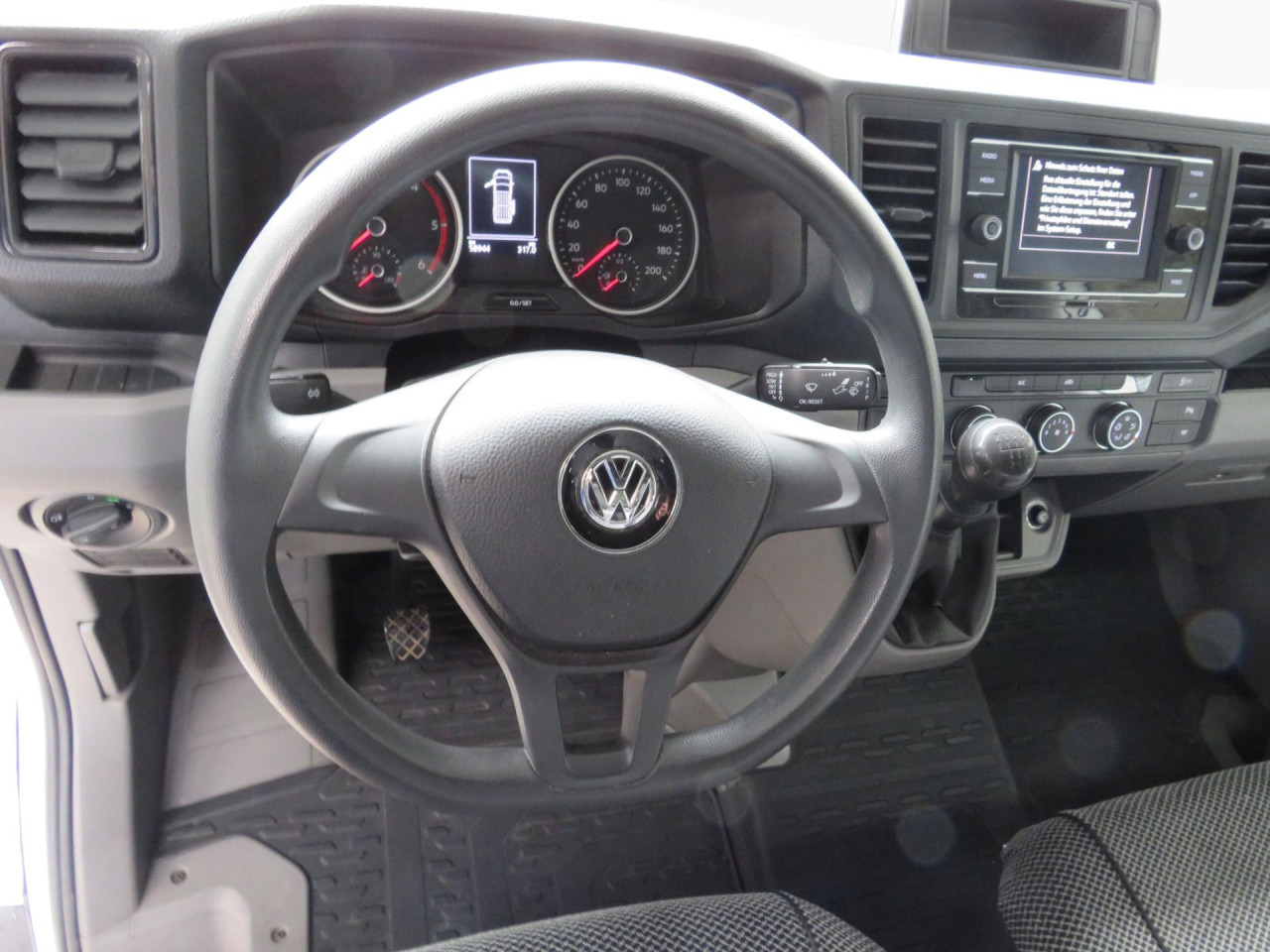 VOLKSWAGEN Crafter 35 L3H3 Kasten Euro6 Klima ZV - Fourgon utilitaire: photos 2 VOLKSWAGEN Crafter 35 L3H3 Kasten Euro6 Klima ZV - Fourgon utilitaire: photos 2