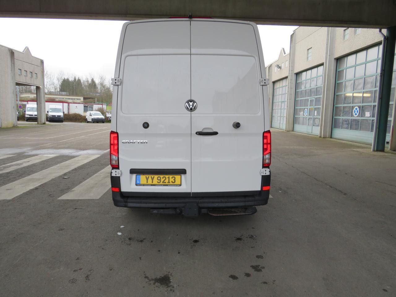Volkswagen Crafter 35 L3H3 Kasten Euro6 Klima ZV - Fourgon utilitaire: photos 5 Volkswagen Crafter 35 L3H3 Kasten Euro6 Klima ZV - Fourgon utilitaire: photos 5