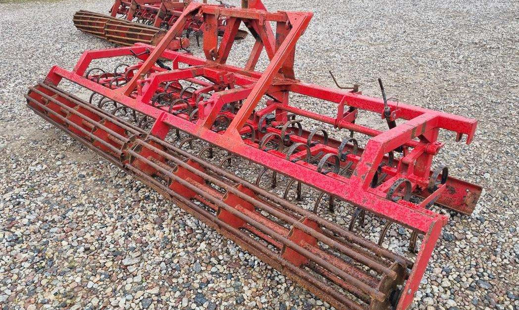 Doublet-record Compact - Outils du sol: photos 4 Doublet-record Compact - Outils du sol: photos 4