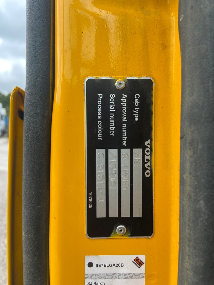 Remorqueuse Volvo FM9 340 6x2 Rigid: photos 11