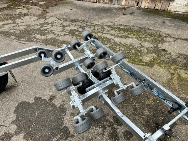 Remorque bateau neuf Brenderup Brenderup Premium Bootsanhänger 263500TB SRX mit Superrollen, 3,5 to. 7,8m/ 26 Fuß: photos 6