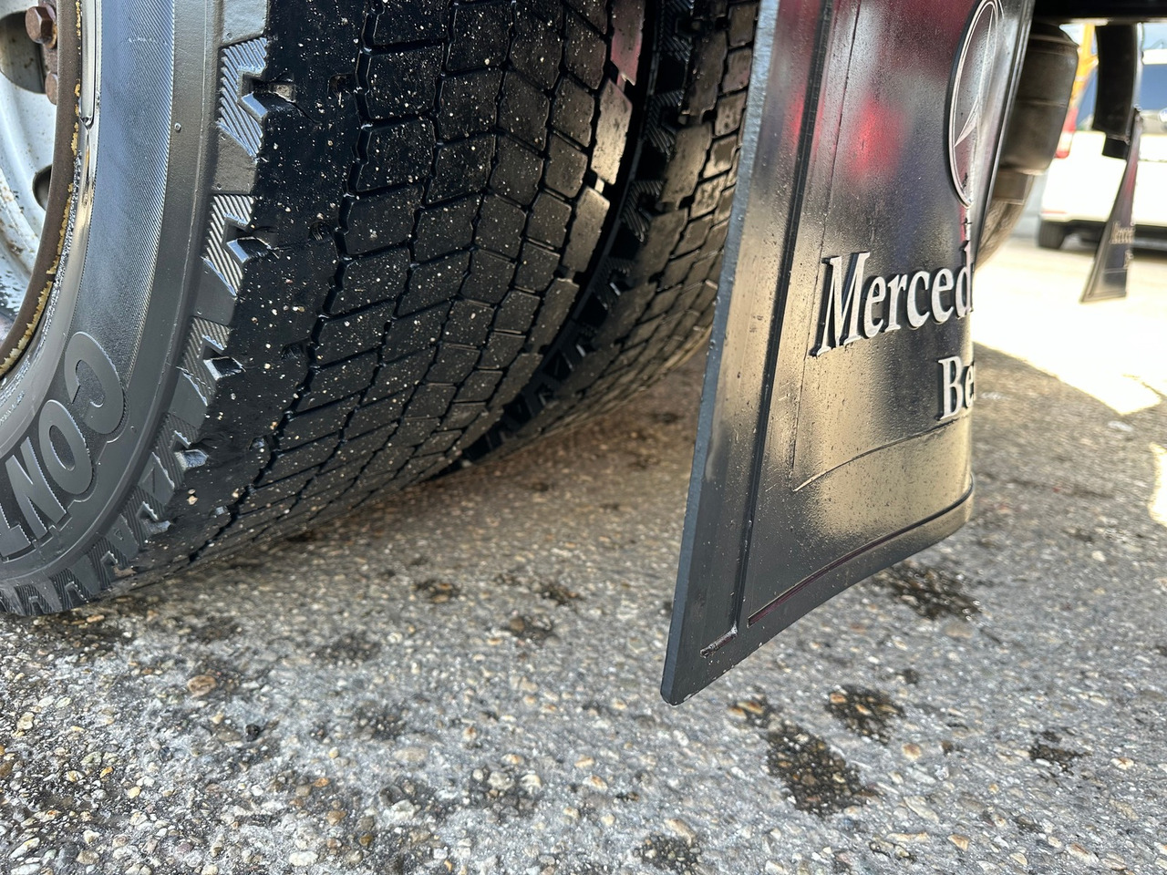 Camion frigorifique MERCEDES-BENZ Actros 18.36 Kühler Hebebühne: photos 14