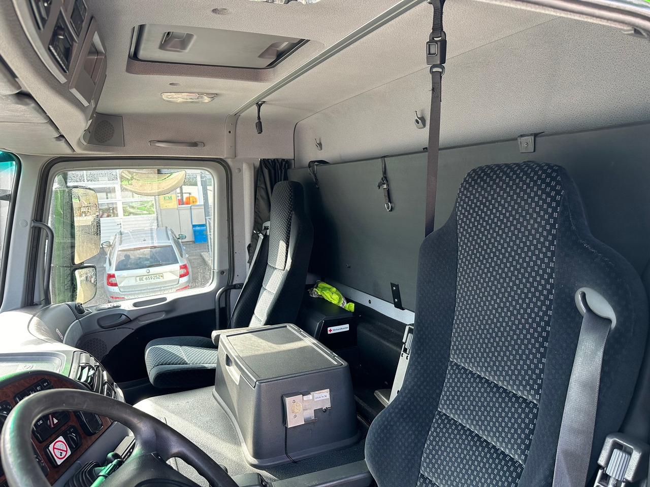 Camion frigorifique MERCEDES-BENZ Actros 18.36 Kühler Hebebühne: photos 6
