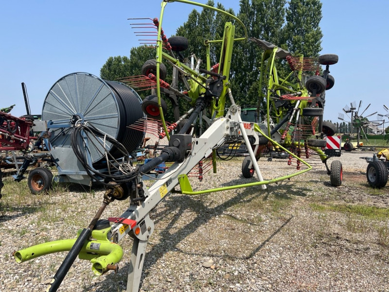 Claas Liner 1650 Twin - Faneuse: photos 1 Claas Liner 1650 Twin - Faneuse: photos 1