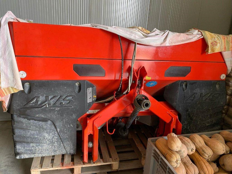 Kuhn Axis 40.1 W - Distributeur d'engrais: photos 1 Kuhn Axis 40.1 W - Distributeur d'engrais: photos 1