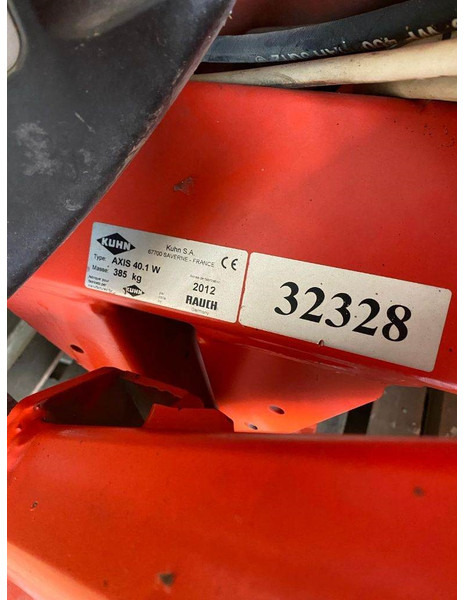 Kuhn Axis 40.1 W - Distributeur d'engrais: photos 5 Kuhn Axis 40.1 W - Distributeur d'engrais: photos 5
