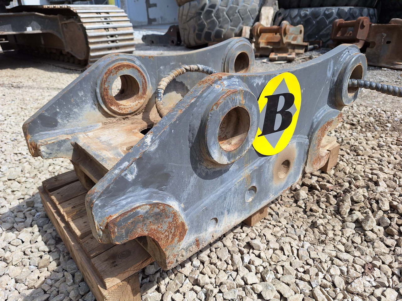 Balavto S70 Volvo EC220D - Attache rapide pour Engins de chantier: photos 1 Balavto S70 Volvo EC220D - Attache rapide pour Engins de chantier: photos 1