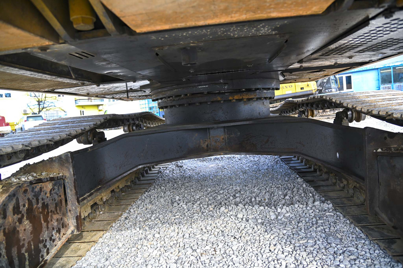 CASE CX240B - crédit-bail CASE CX240B: photos 28