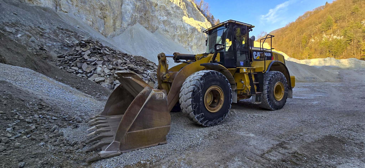 CATERPILLAR 966MXE - Chargeuse sur pneus: photos 2 CATERPILLAR 966MXE - Chargeuse sur pneus: photos 2